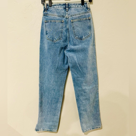 PrettyLittleThing Jeans Relaxed Fit High Rise Straight Leg Denim Light Wash SZ 4 - Picture 4 of 15